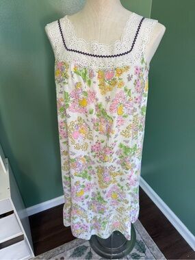 Vintage Floral Lace-Trim Cotton Nightgown - Pastel Pink, Yellow & Green